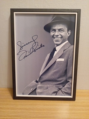 Frank sinatra framed a4 - frank, b/w